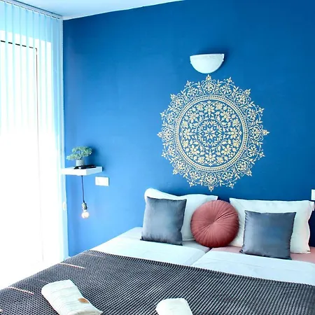 Къща за гости Sunset Art Front 4*