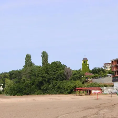 招待所 Sunset Art Beach Front *
