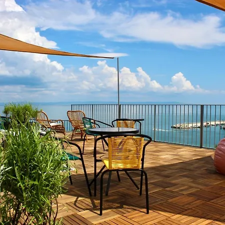 Sunset Art Front تشيرنوموريتس