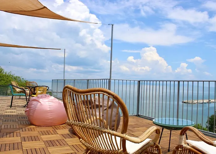 Гостевой дом Sunset Art Front 4*